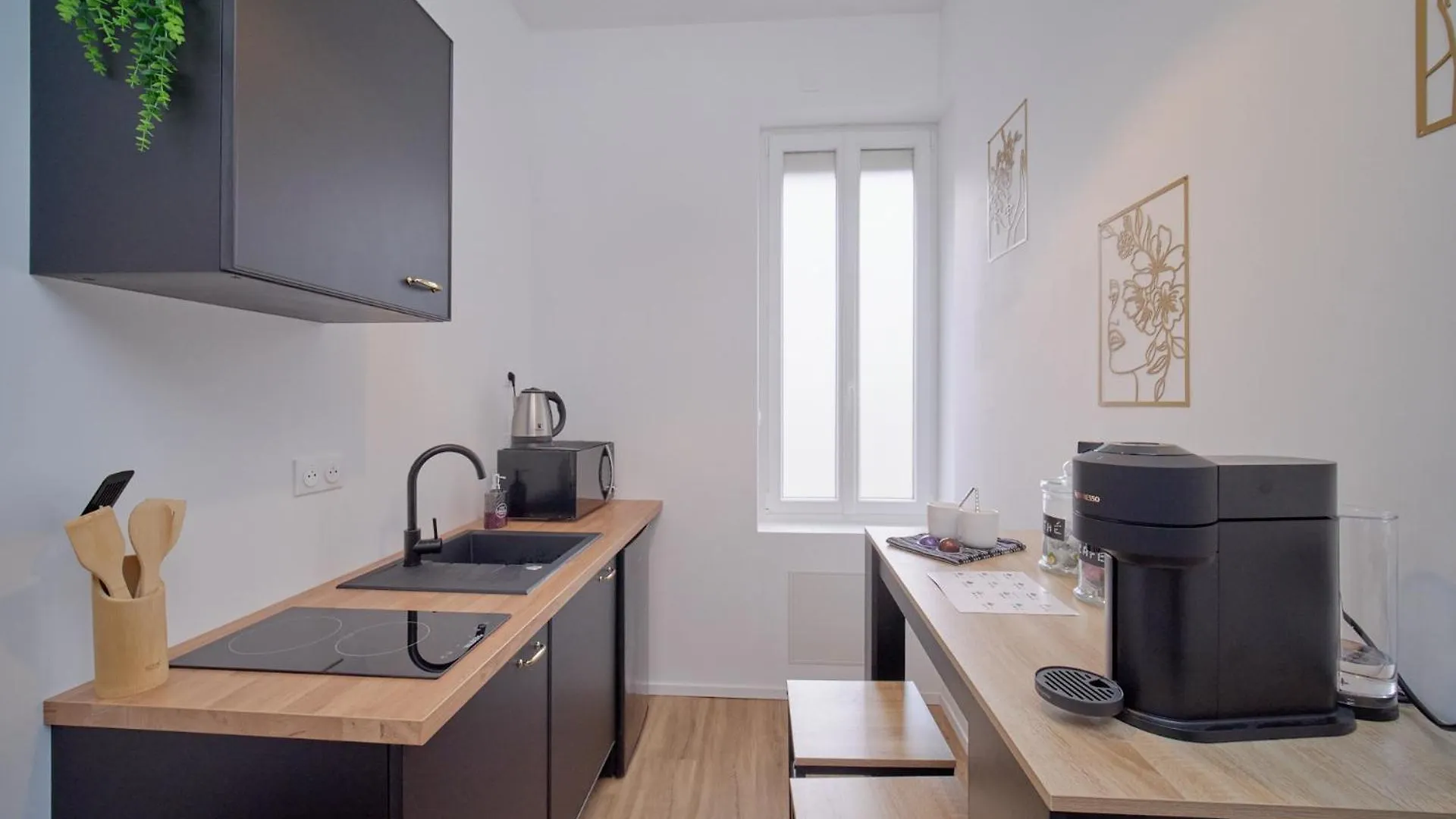 Suite Romantique Avec Balneo Et Jeux Coquins رْوان 0*,  فرنسا